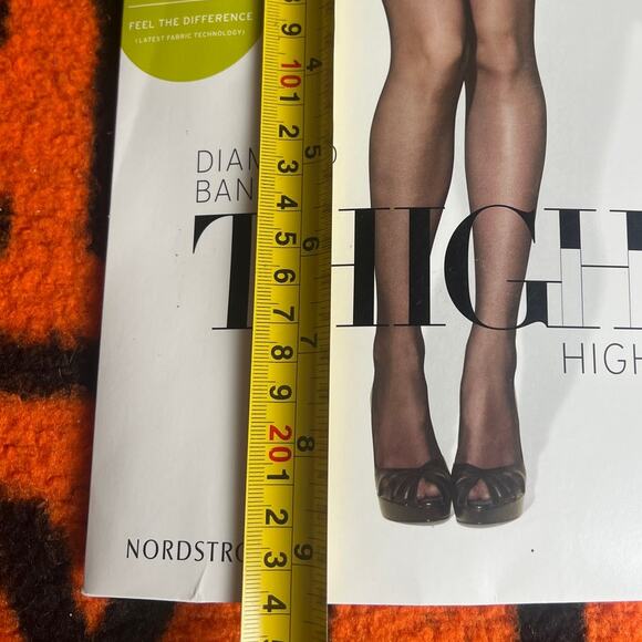 Nordstrom Diamond Band Thigh High Nylon Stocking Size B Nude - Picture 3 of 4
